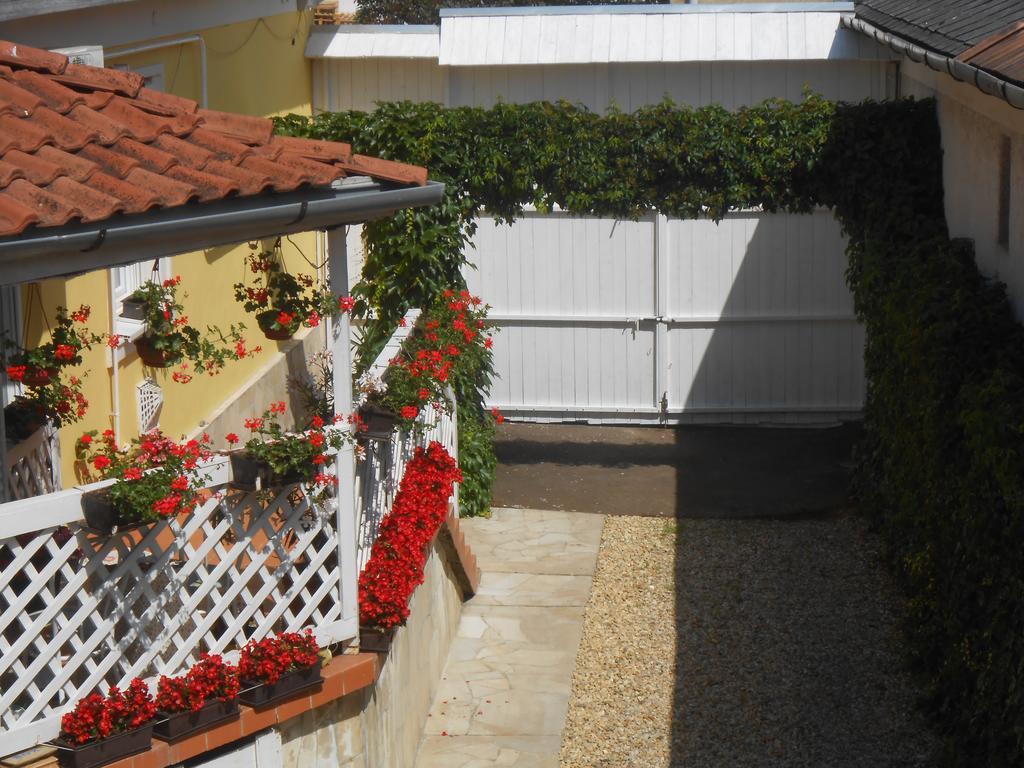 Castello Vendég és Apartmanház Eger Extérieur photo