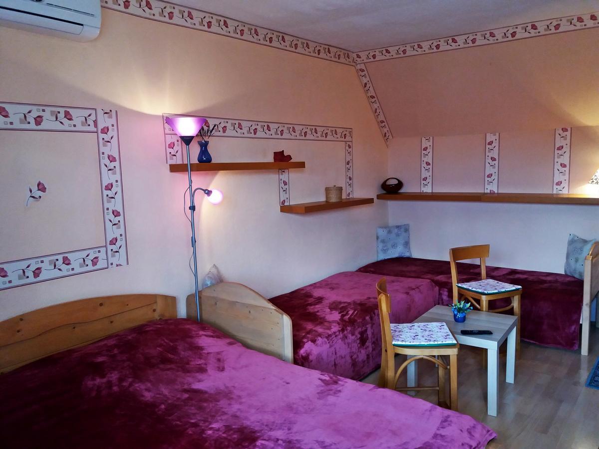 Castello Vendég és Apartmanház Eger Extérieur photo